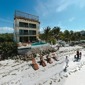 https://hotel-boutique-casa-muuch-holbox-solo-adultos.quintano-roohotels.com