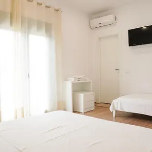 Mega Hotel